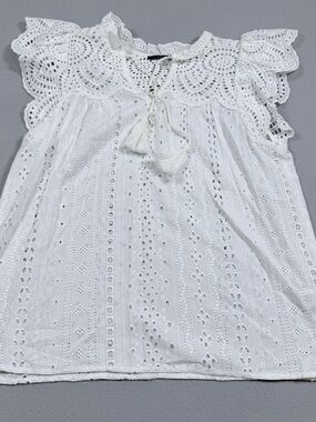 T Tahari Embroidered Eyelet Cap Sleeve Top White Medium